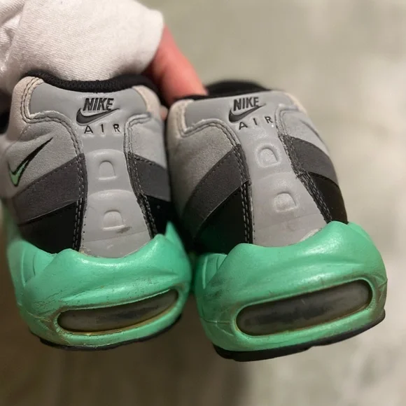 Nike Air Max 95 Poison Green Shoes - - Picture 5 of 8